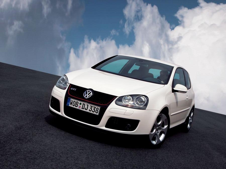  Volkswagen Golf GTi 2005 года  (фото 107 из 135)